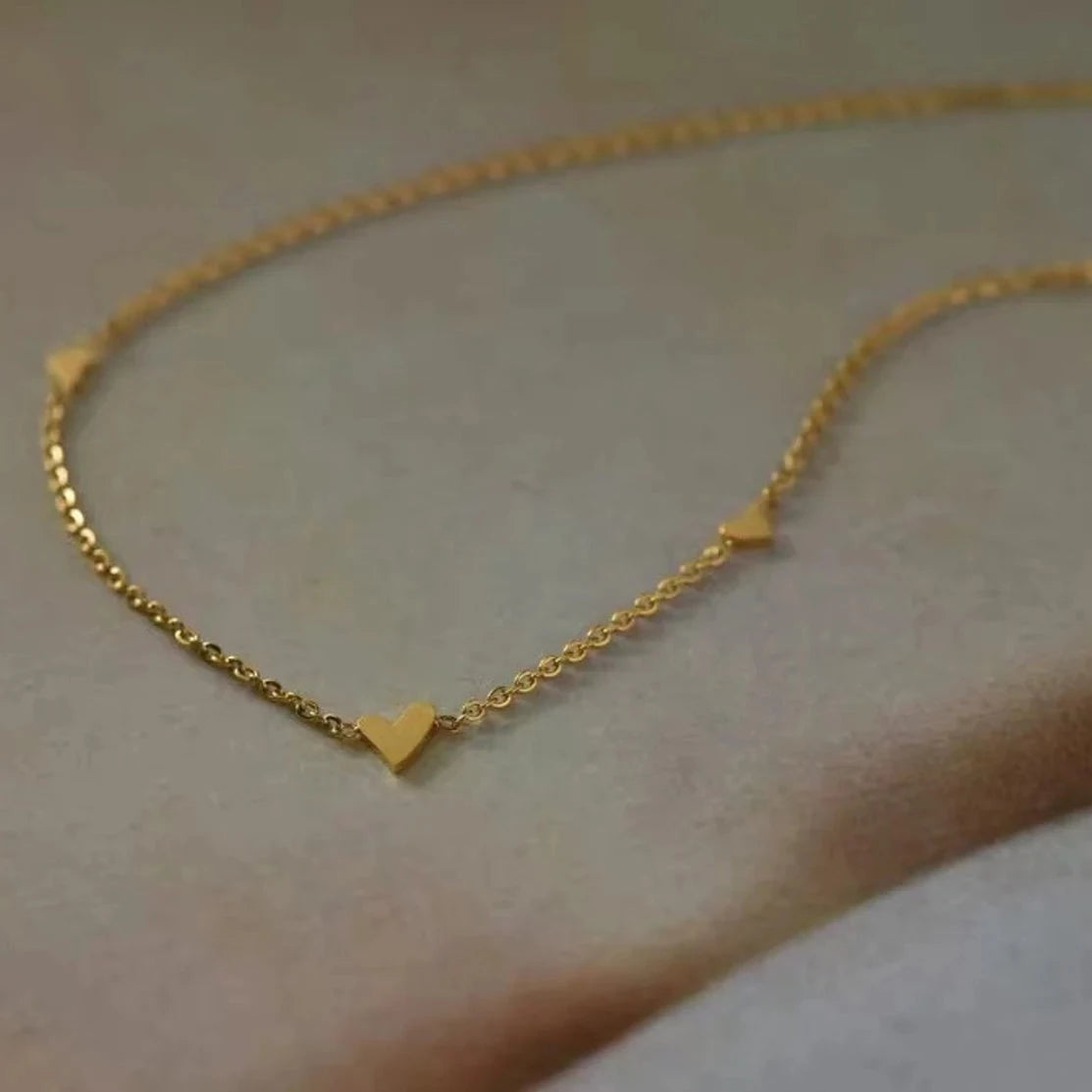 TT300052 Sajewell Titanium Steel Minimalist Tiny Triple Heart Necklace