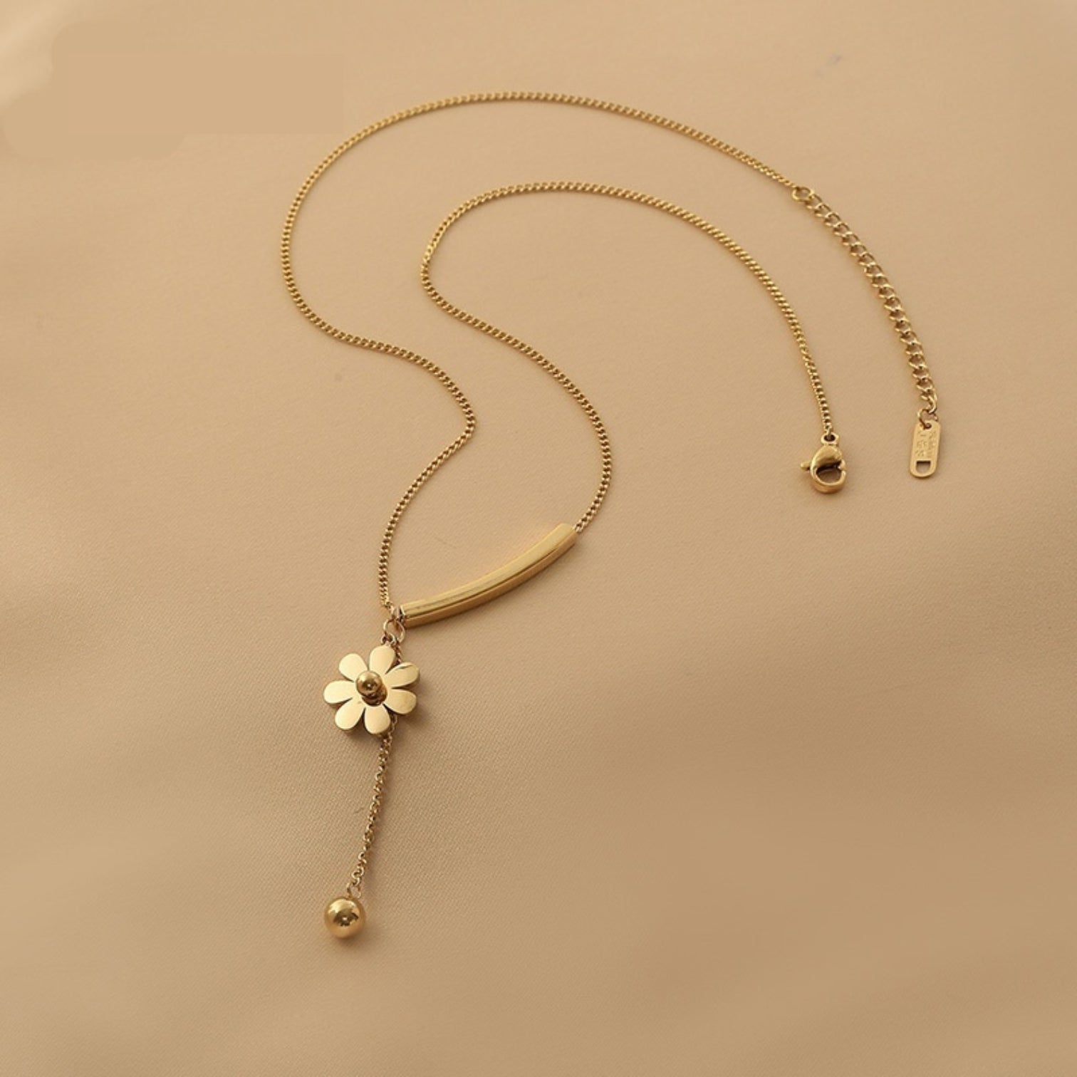TT300054 Sajewell Titanium Steel Daisy Clavicle Chain Drop Necklace